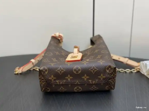 VUITTON Atlantis LOUIS BB 0501
